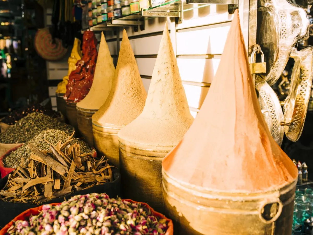 Aromatic India: Old Delhi Spice Market with Private Cooking Experience